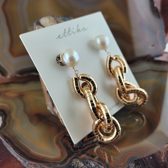 Ettika Liquid Gold-Plated Cultured Freshwater Pearl 18K Gold-Plated Drop Earring - Picture 2 of 5